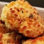 cheddar biscuits (red lobster style)
