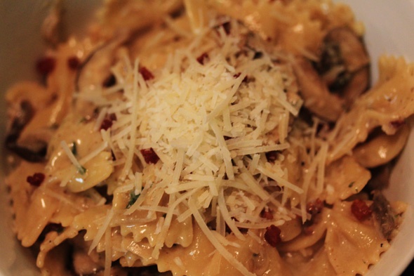 Pasta with Mushrooms, Pancetta & Sage
