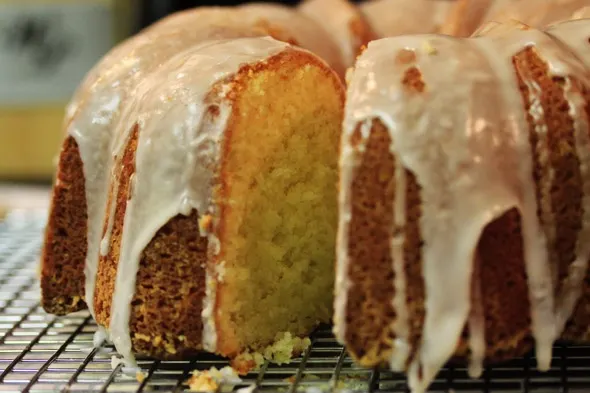 Lemon Bundt Cake {using Cake Mix!} - The Seasoned Mom
