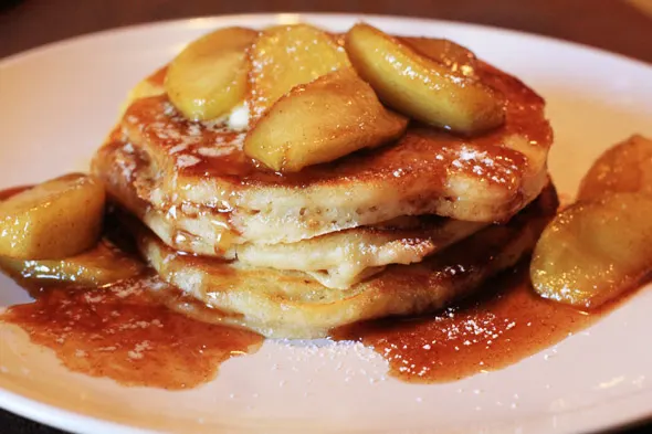 Apple Cinnamon Buttermilk Pancakes