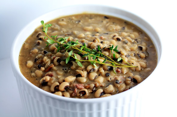 Southern Style Black-Eyed Peas with Hamhocks