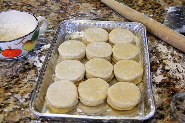 Flaky Buttermilk Biscuits - The Cookin Chicks