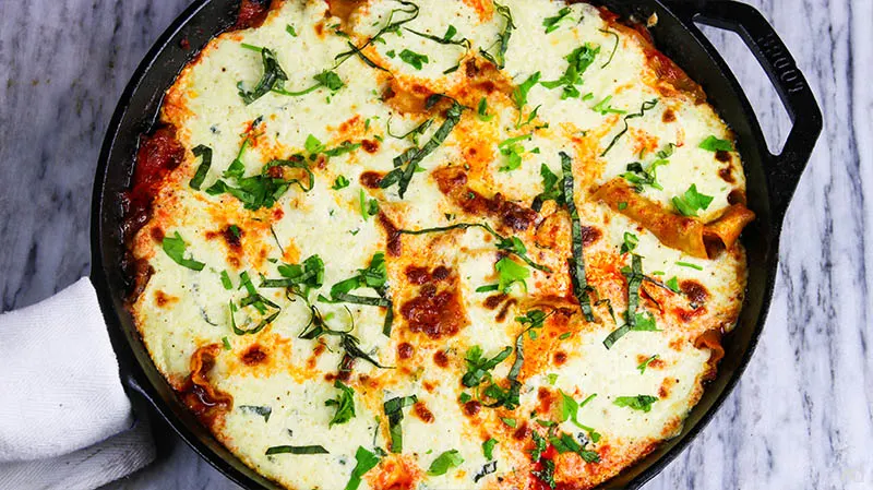 Caprese Skillet Lasagna - Easy Weeknight Skillet Lasagna