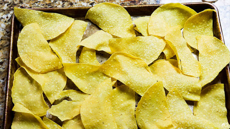 Loaded Steak Sheet Pan Nachos | CarnalDish